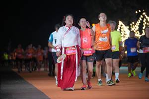 BIB: 26904, 77234, 76253
                            <button type="button" onclick="openModal(21494964)" class="btn btn-primary btn-sm float-right btn-popup" data-toggle="modal" data-target=".modal-high-quality">
                        <i class="fas fa-shopping-cart"></i> Add to Cart
                    </button>
                                            <button type="button" onclick="isThisMe(21494964, true)" class="btn btn-success btn-sm float-right btn-popup btn-isme hidden" data-toggle="tooltip" data-placement="bottom" title="นี่คือรูปของคุณใช่ไหม คลิกที่นี่เพื่อเอาเข้าอัลบั้ม">
                        <i class="fas fa-plus"></i> Add to album
                    </button>
                    <button type="button" onclick="isThisMe(21494964, false)" class="btn btn-warning btn-sm float-right btn-popup btn-isnotme hidden">
                        <i class="fas fa-ban"></i> Remove from album
                    </button>
